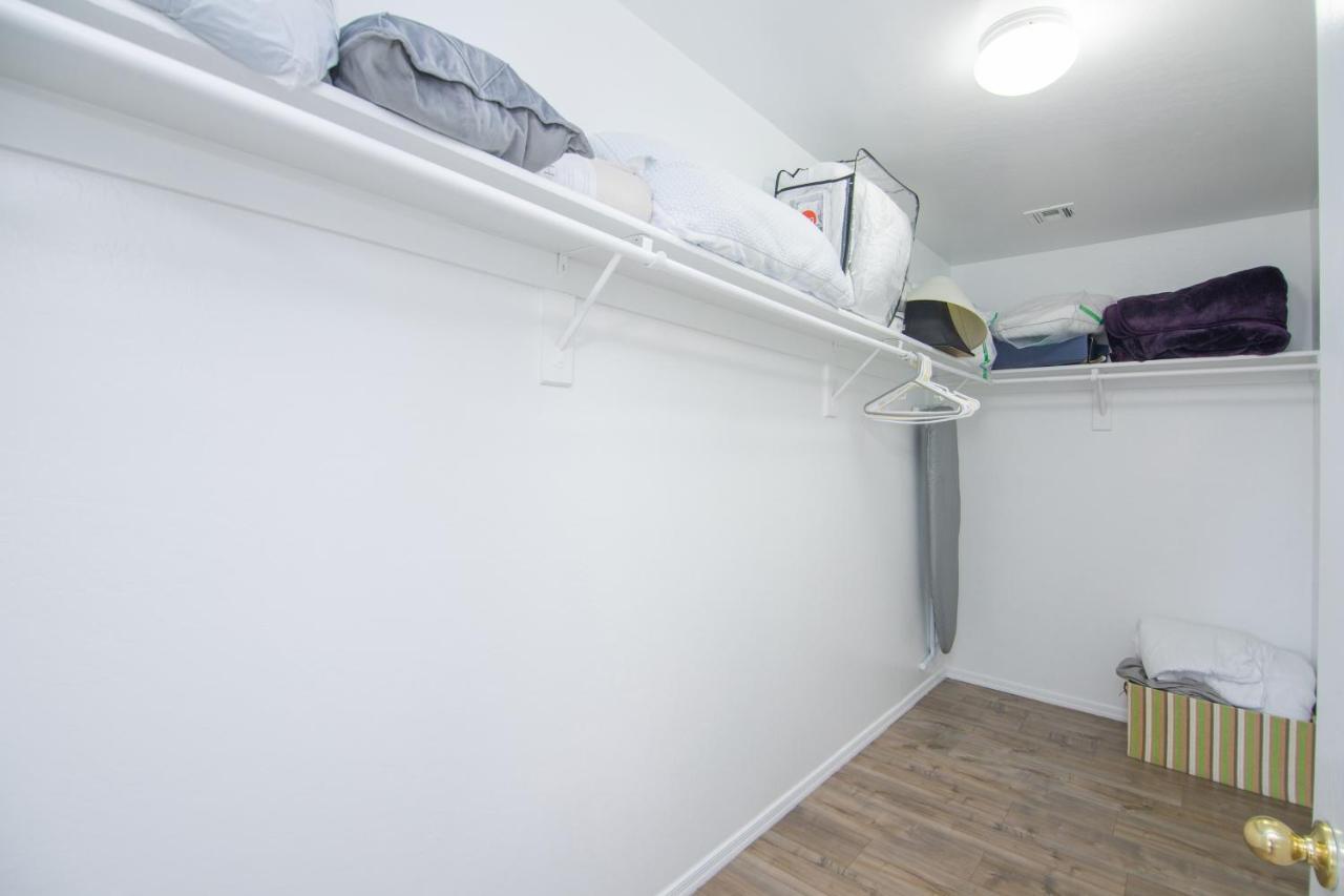 Stylish Home Phoenix - Low Rates Now! Экстерьер фото