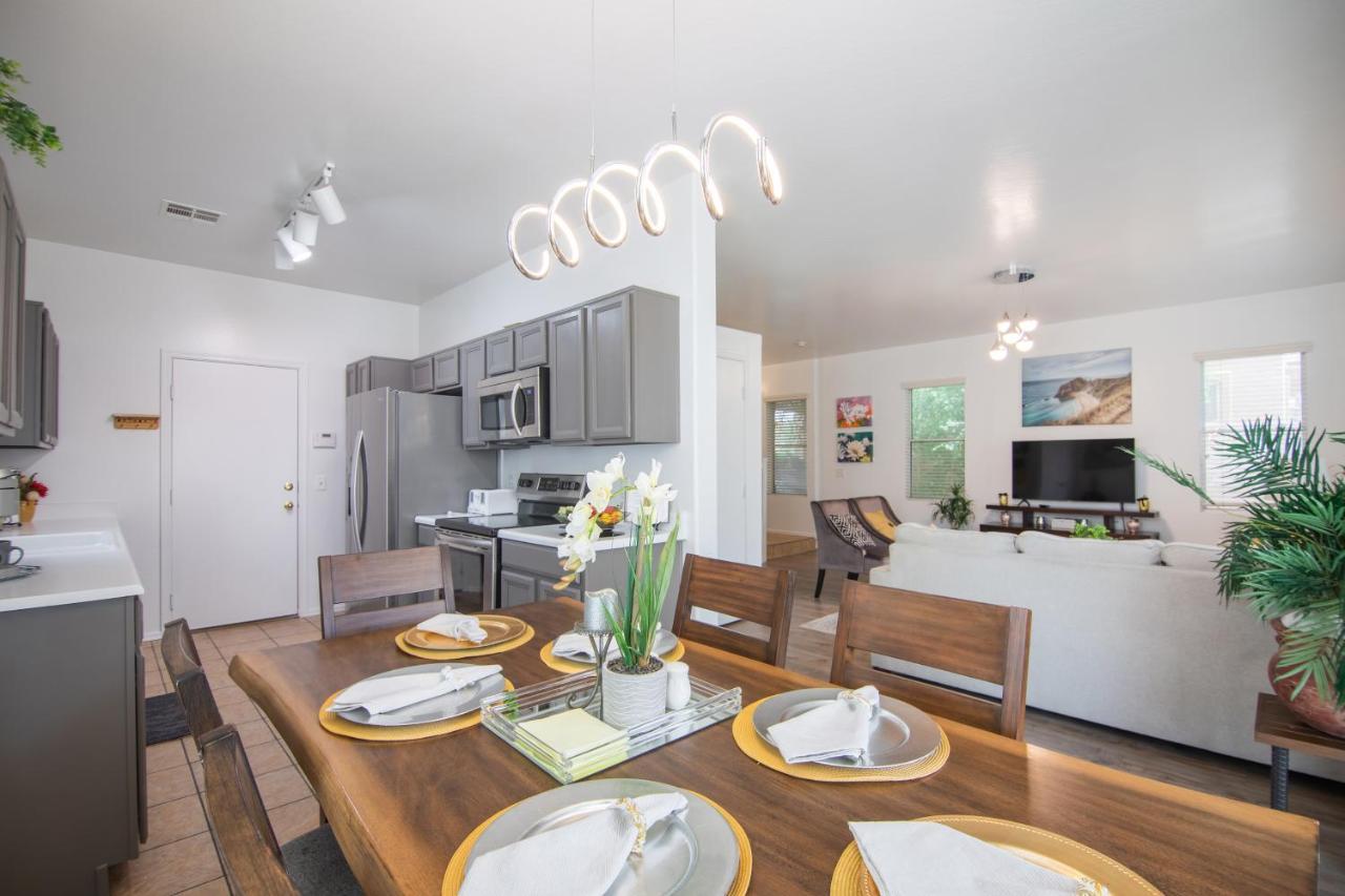 Stylish Home Phoenix - Low Rates Now! Экстерьер фото