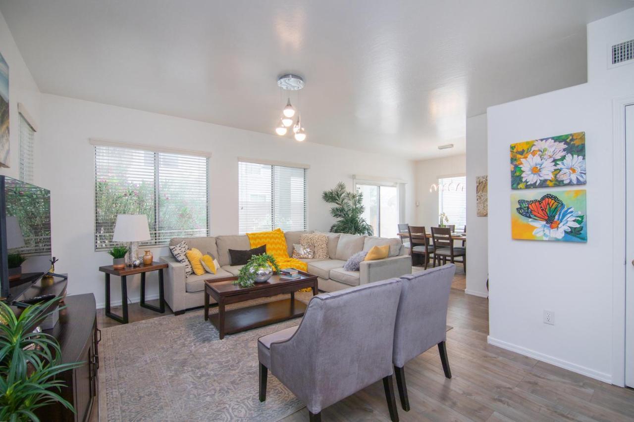 Stylish Home Phoenix - Low Rates Now! Экстерьер фото